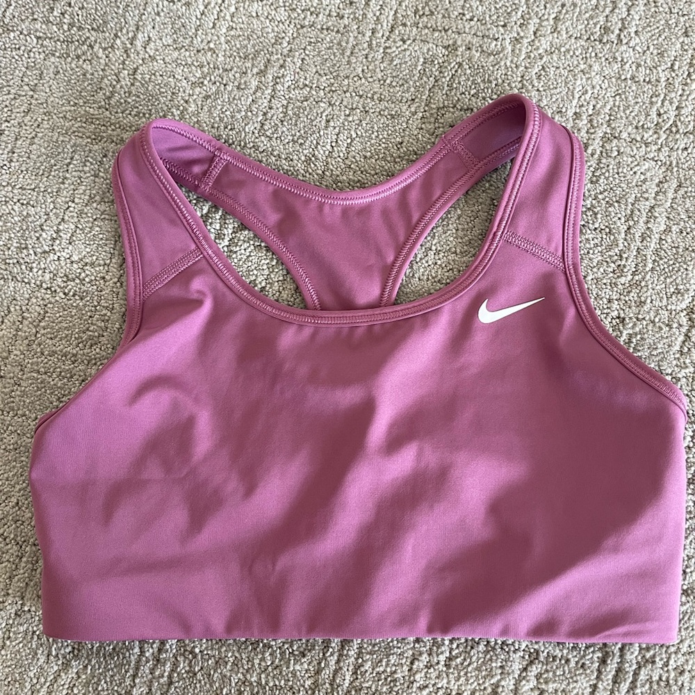 NWOT Nike Women’s Sports Bra Pink Plum